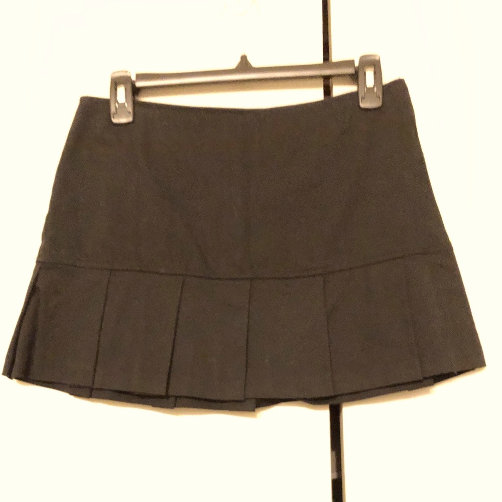 Pleated mini skirt